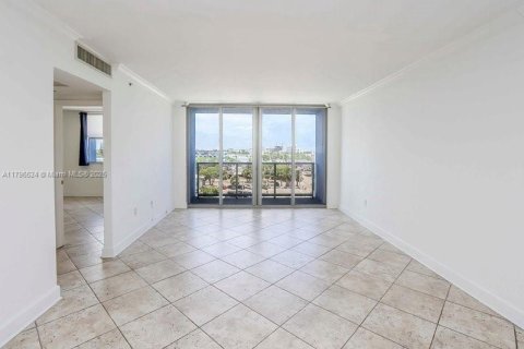Condo in Miami Beach, Florida, 1 bedroom  № 1960095 - photo 6