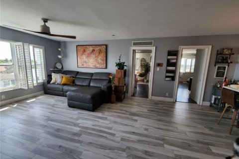 Copropriété à vendre à Fort Lauderdale, Floride: 2 chambres, 95.69 m2 № 1700592 - photo 4