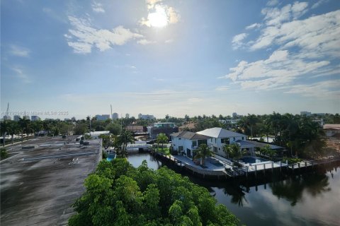Copropriété à vendre à Fort Lauderdale, Floride: 2 chambres, 95.69 m2 № 1700592 - photo 1