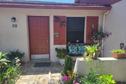Casa en Kissimmee, Florida 2 dormitorios, 69.68 m2 № 2195851