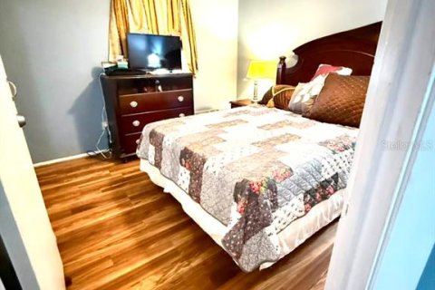 Villa ou maison à vendre à Kissimmee, Floride: 2 chambres, 69.68 m2 № 2195851 - photo 8