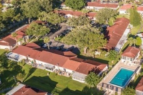 Villa ou maison à vendre à Kissimmee, Floride: 2 chambres, 69.68 m2 № 2195851 - photo 20