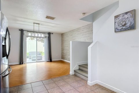 Touwnhouse à vendre à Kissimmee, Floride: 2 chambres, 121.14 m2 № 2388942 - photo 15