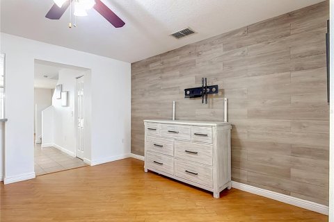 Touwnhouse à vendre à Kissimmee, Floride: 2 chambres, 121.14 m2 № 2388942 - photo 7
