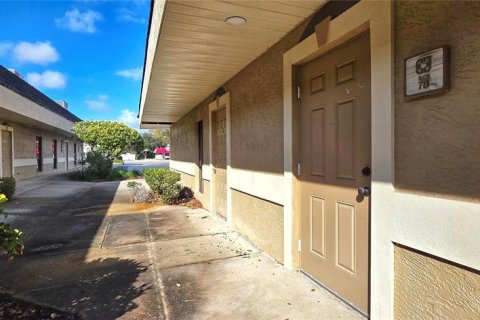 Immobilier commercial à vendre à Dunedin, Floride: 97.55 m2 № 2155424 - photo 2