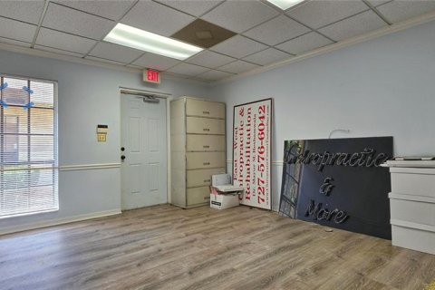 Immobilier commercial à vendre à Dunedin, Floride: 97.55 m2 № 2155424 - photo 5