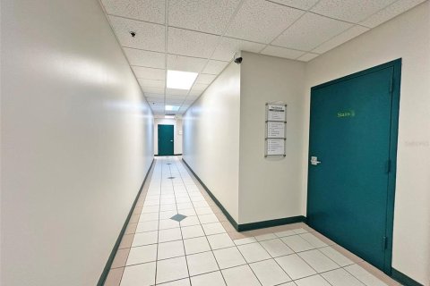 Propiedad comercial en alquiler en Orlando, Florida № 2097267 - foto 2
