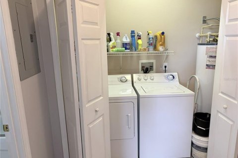 Copropriété à vendre à Orlando, Floride: 2 chambres, 123.19 m2 № 2398739 - photo 18