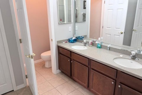 Copropriété à vendre à Orlando, Floride: 2 chambres, 123.19 m2 № 2398739 - photo 14