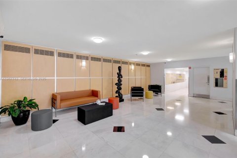 Купить кондоминиум в Майами-Бич, Флорида 1 спальня, 84.54м2, № 2051841 - фото 24