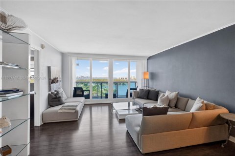 Купить кондоминиум в Майами-Бич, Флорида 1 спальня, 84.54м2, № 2051841 - фото 2