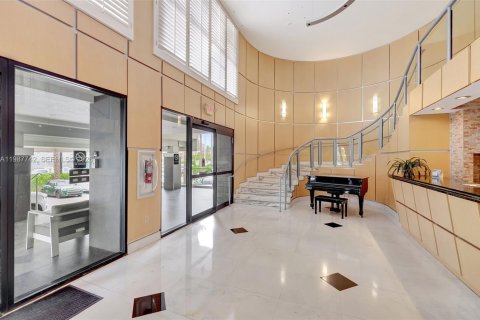 Купить кондоминиум в Майами-Бич, Флорида 1 спальня, 84.54м2, № 2051841 - фото 27