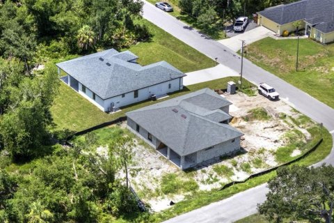 Casa en venta en Port Charlotte, Florida, 3 dormitorios, 165.64 m2 № 1902038 - foto 4