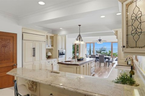 House in Saint Petersburg, Florida 5 bedrooms, 543.01 sq.m. № 2097427 - photo 26