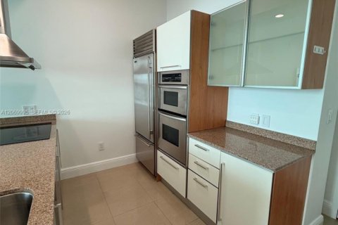 Condominio en alquiler en Miami, Florida, 1 dormitorio, 75.34 m2 № 2305744 - foto 8