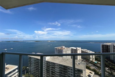 Condominio en alquiler en Miami, Florida, 1 dormitorio, 75.34 m2 № 2305744 - foto 3
