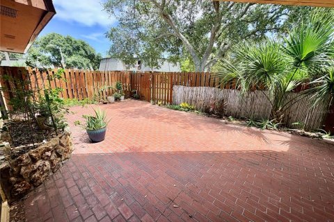 Townhouse in New Smyrna Beach, Florida 3 bedrooms, 161.28 sq.m. № 2224472 - photo 26