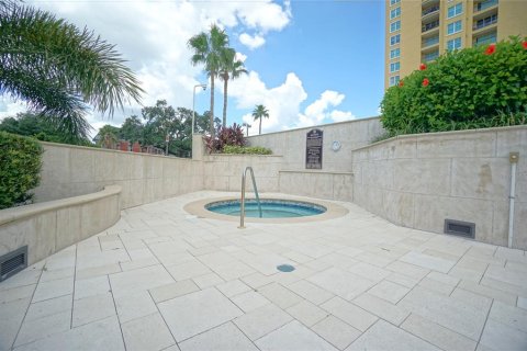 Condominio en alquiler en Tampa, Florida, 2 dormitorios, 94.95 m2 № 2195867 - foto 21