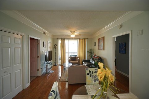 Condominio en alquiler en Tampa, Florida, 2 dormitorios, 94.95 m2 № 2195867 - foto 2