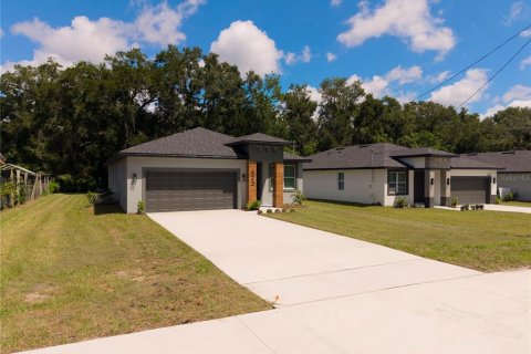 Casa en Apopka, Florida 4 dormitorios, 162.3 m2 № 2355883