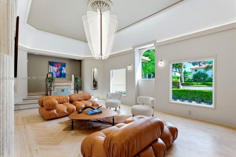 Casa en venta en Miami Shores, Florida, 4 dormitorios, 256.13 m2 № 2412484 - foto 10