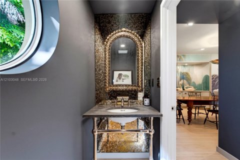 Casa en venta en Miami Shores, Florida, 4 dormitorios, 256.13 m2 № 2412484 - foto 30