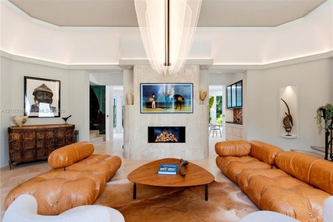 Casa en venta en Miami Shores, Florida, 4 dormitorios, 256.13 m2 № 2412484 - foto 9