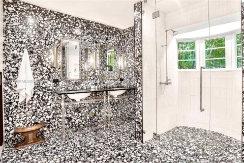 Casa en venta en Miami Shores, Florida, 4 dormitorios, 256.13 m2 № 2412484 - foto 21