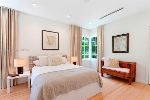Casa en venta en Miami Shores, Florida, 4 dormitorios, 256.13 m2 № 2412484 - foto 25