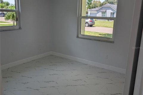Casa en venta en Kissimmee, Florida, 2 dormitorios, 72.65 m2 № 1917328 - foto 5