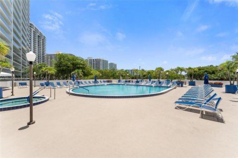 Condominio en venta en Aventura, Florida, 2 dormitorios, 101.45 m2 № 1809038 - foto 25