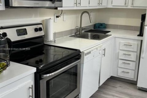 Condominio en venta en Aventura, Florida, 2 dormitorios, 101.45 m2 № 1809038 - foto 4