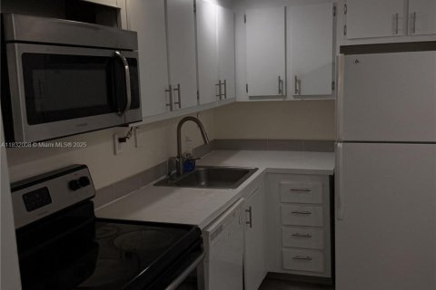 Condominio en venta en Aventura, Florida, 2 dormitorios, 101.45 m2 № 1809038 - foto 8