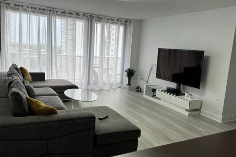 Condominio en venta en Aventura, Florida, 2 dormitorios, 101.45 m2 № 1809038 - foto 2
