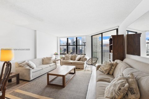 Купить кондоминиум в Майами, Флорида 2 спальни, 136.29м2, № 1976833 - фото 5