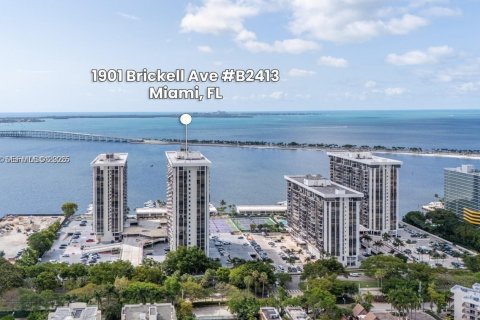 Купить кондоминиум в Майами, Флорида 2 спальни, 136.29м2, № 1976833 - фото 23