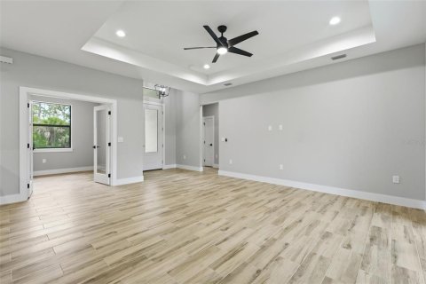 House in Port Charlotte, Florida 3 bedrooms, 154.22 sq.m. № 2150076 - photo 8