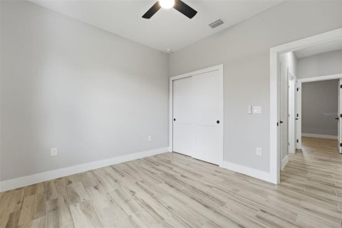 House in Port Charlotte, Florida 3 bedrooms, 154.22 sq.m. № 2150076 - photo 27