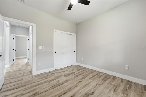 House in Port Charlotte, Florida 3 bedrooms, 154.22 sq.m. № 2150076 - photo 24