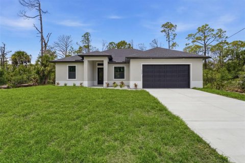House in Port Charlotte, Florida 3 bedrooms, 154.22 sq.m. № 2150076