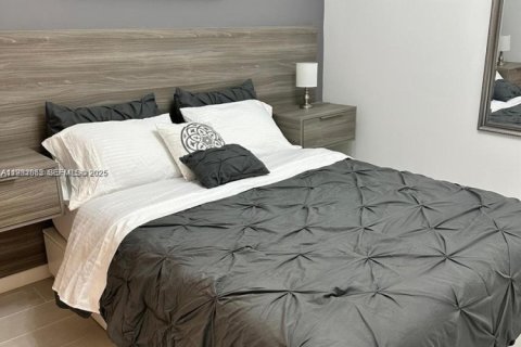 Снять в аренду кондоминиум в Майами-Бич, Флорида 1 спальня, 39.86м2, № 1990582 - фото 6