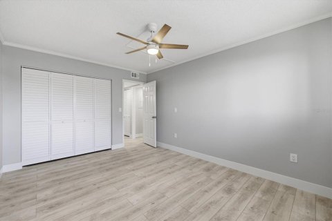 Купить кондоминиум в Венеция, Флорида 9 комнат, 111.95м2, № 2214628 - фото 18
