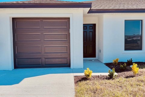 Apartment in Punta Gorda, Florida 3 bedrooms, 139.35 sq.m. № 2167530 - photo 1