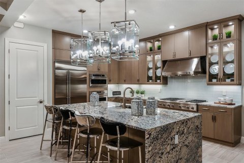 Купить виллу или дом в Лейквуд Ранч, Флорида 7 комнат, 278.71м2, № 1913165 - фото 3