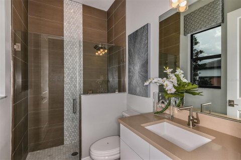 Купить виллу или дом в Лейквуд Ранч, Флорида 7 комнат, 278.71м2, № 1913165 - фото 15