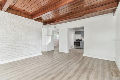 Villa ou maison à louer à Tampa, Floride: 3 chambres, 107.02 m2 № 2387504 - photo 3