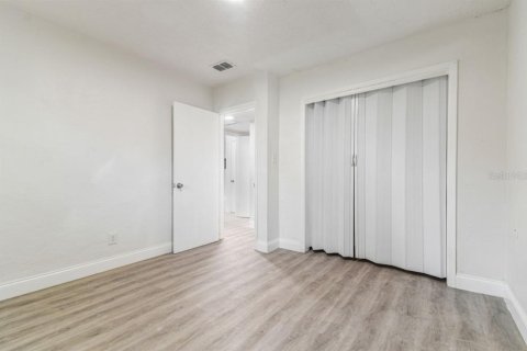 Villa ou maison à louer à Tampa, Floride: 3 chambres, 107.02 m2 № 2387504 - photo 16