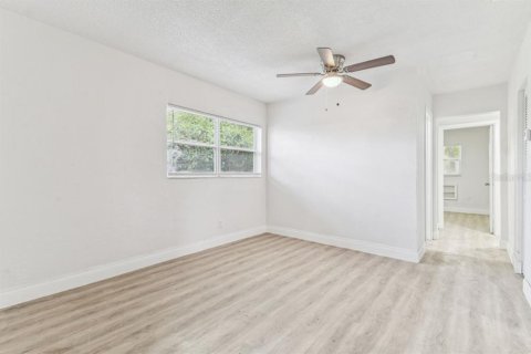 Villa ou maison à louer à Tampa, Floride: 3 chambres, 107.02 m2 № 2387504 - photo 10