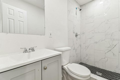 Villa ou maison à louer à Tampa, Floride: 3 chambres, 107.02 m2 № 2387504 - photo 12