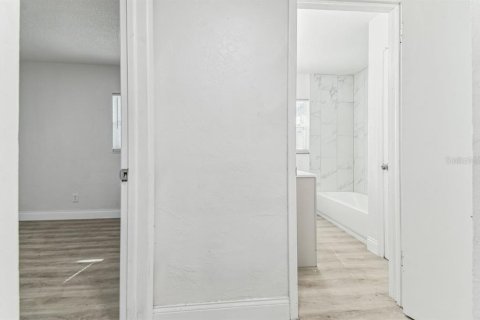 Villa ou maison à louer à Tampa, Floride: 3 chambres, 107.02 m2 № 2387504 - photo 18